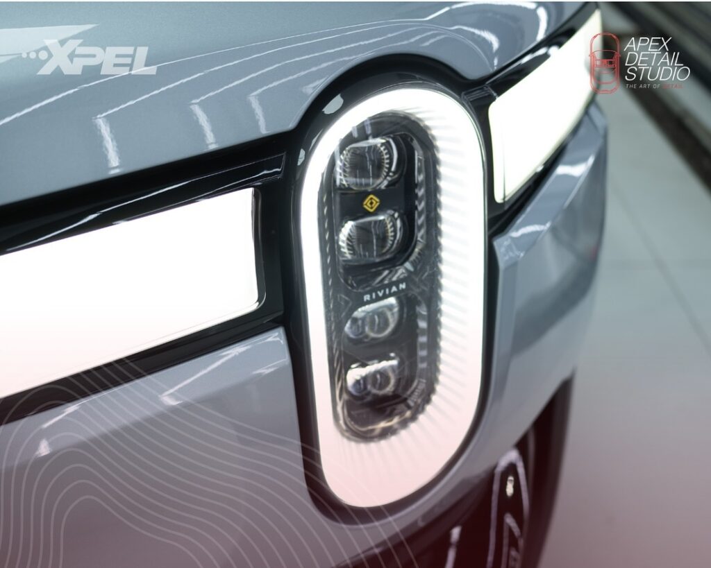 Rivian R1T Head Light