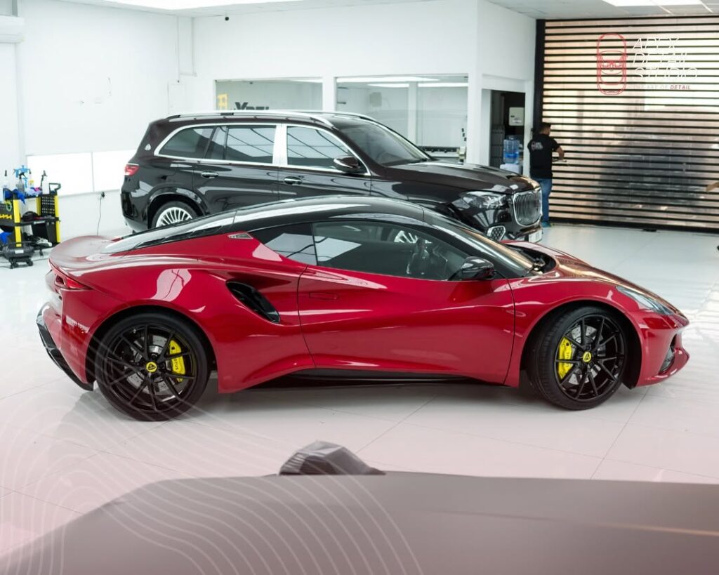 This Lotus Emira gets the full detailing