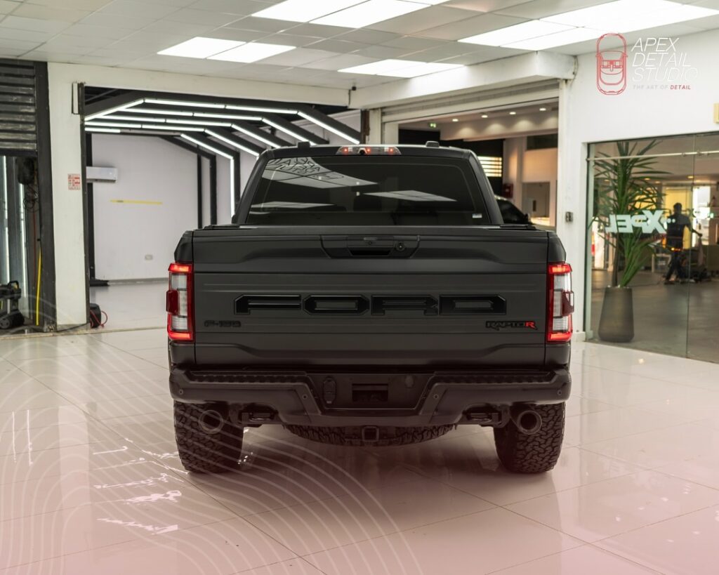 Ford Raptor Backside