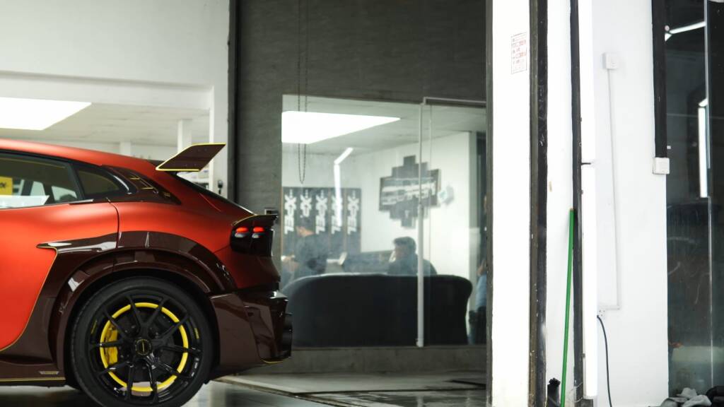 Mansory Pugnator front wheel and arch in the Apex studio
