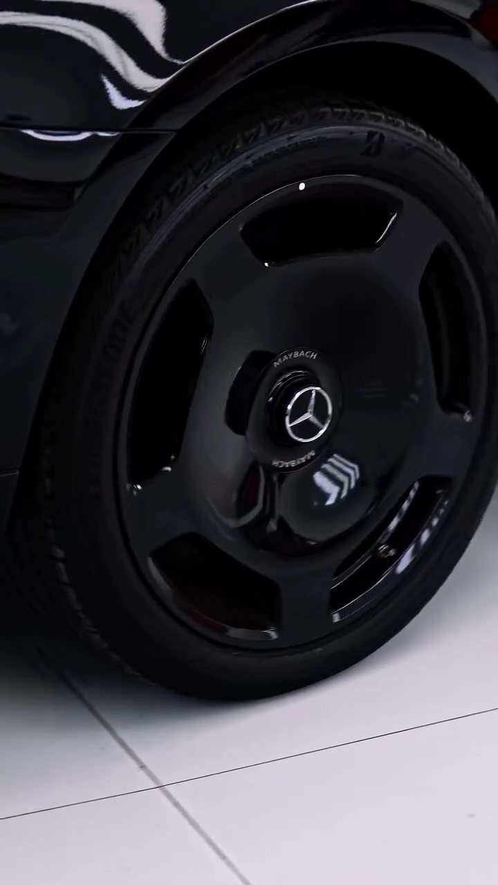 Mercedes-Maybach S580 wheel and arch in Dubai