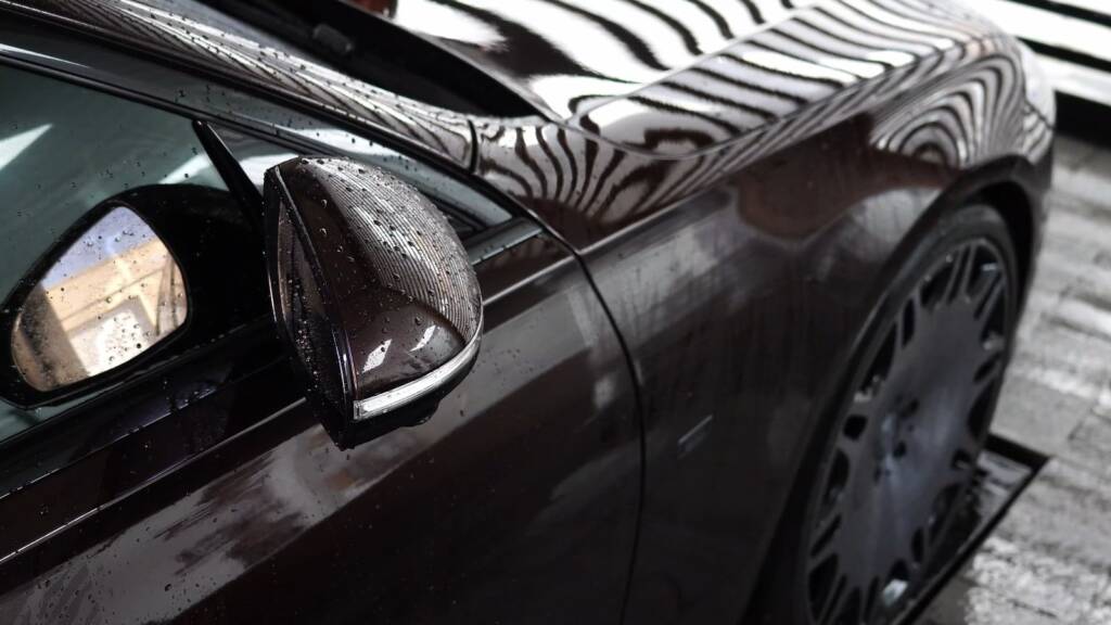 Carbon fibre mirror on a Maybach S680 Brabus