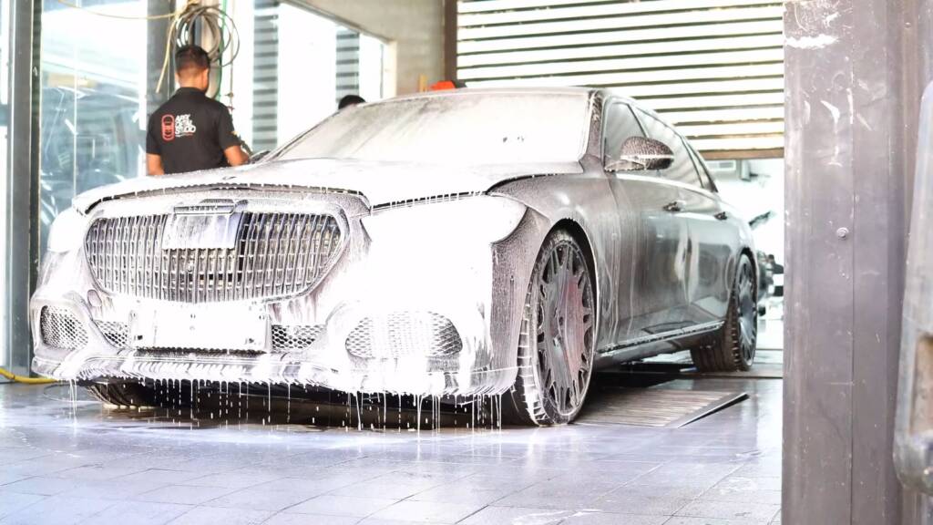 Foam wash on a Maybach S680 Brabus before paint protection film
