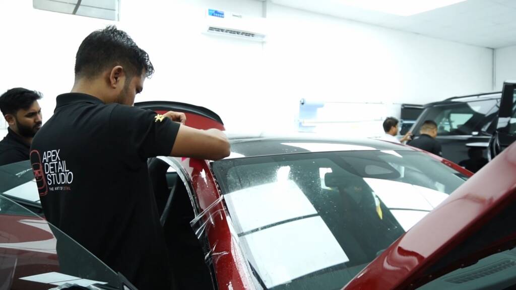 Fitting PPF along a Mercedes-AMG CLA roof edge