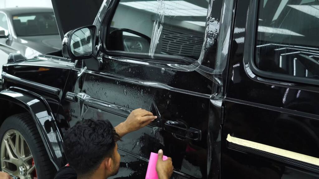 Fitting PPF to the lower door of a Mercedes-AMG G63