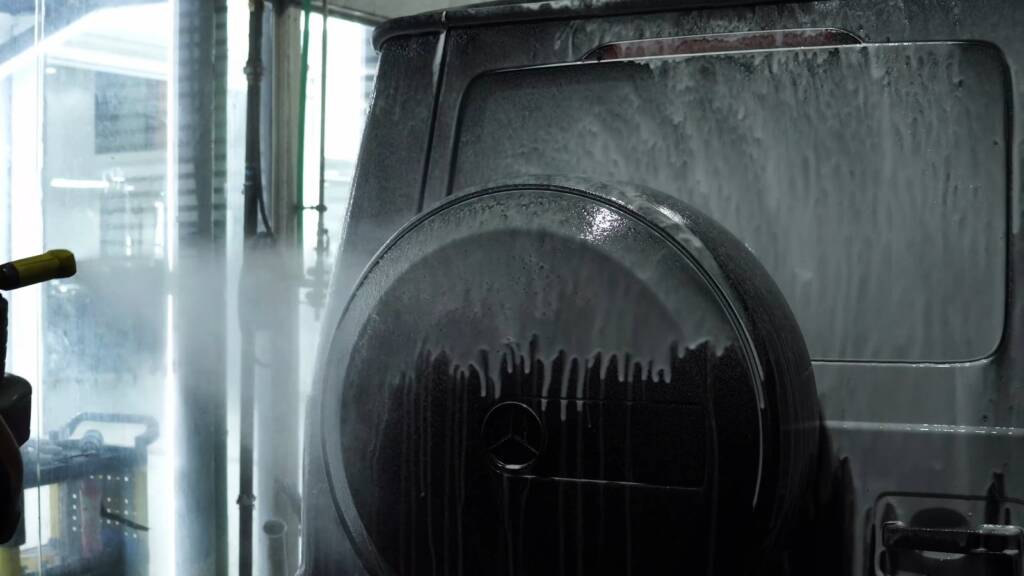 Rinsing a Mercedes-AMG G63 before paint protection film