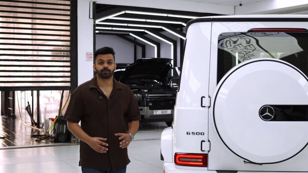 Rear walkround of a white Mercedes G500 in Dubai