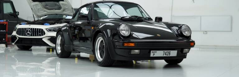 Classic Porsche 930 Turbo Dry Ice Detailing in Dubai: Underbody and Brakes Deep Clean
