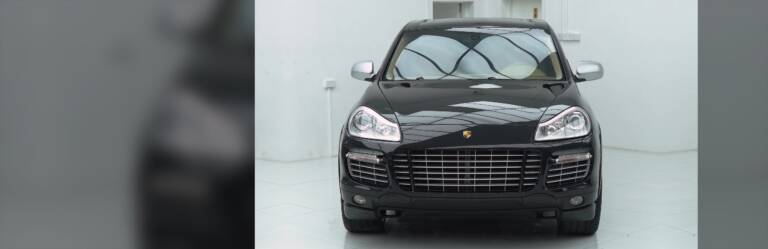 Porsche Cayenne Paint Restoration and Trim Repaint in Dubai: Black Trim to Silver
