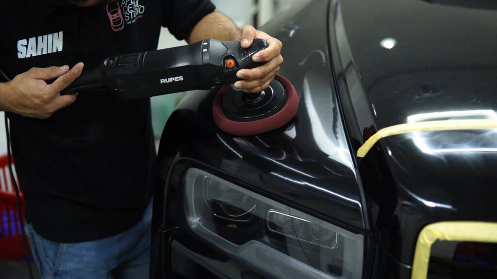 Paint correction around a Rolls-Royce Cullinan headlight