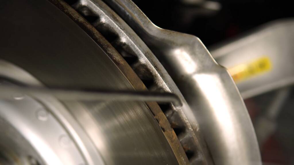 Dry ice cleaning a Rolls-Royce Wraith brake disc and wheel arch